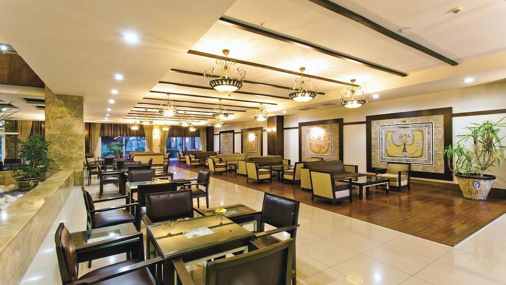 Resort Sural 5*